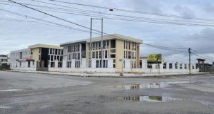 duy nhất 1 lô hướng Đông mặt tiền Quảng Trường Tư Nghĩa, trung tâm thị trấn La Hà