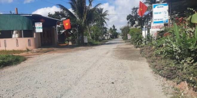 Bán lô đất mặt tiền đường chính Bình Thanh