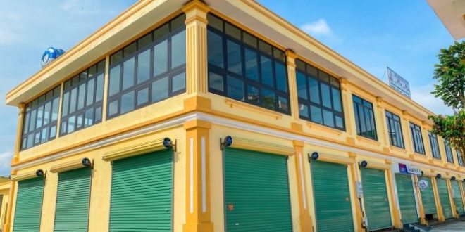 Bán nhà 2 tầng ngay Chợ , giá 947tr
