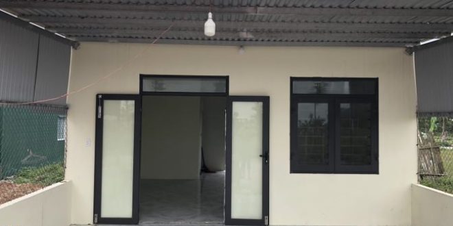 Xã lỗ đất kèm nhà còn 1 tỷ 2. DT 132m2 tại Mộ Đức Quãng Ngãi