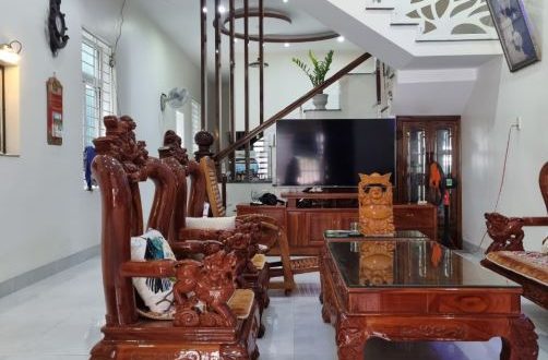 Bán nhà 2 tầng, hẻm Ô tô Trần Hưng Đạo, Phường Nghĩa Lộ