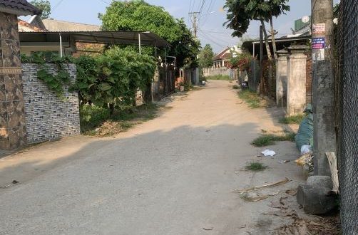 CHỦ CẦN RA NHANH LÔ ĐẤT SÁT CHỢ TỊNH CHÂU, GẦN TRƯỜNG, GẦN CÔNG AN XÃ.