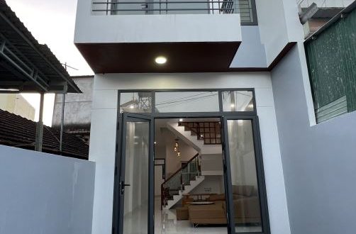 Bán nhà 2 tầng hướng đông 4x20m, hẻm Ô tô 16 chỗ, P Chánh Lộ