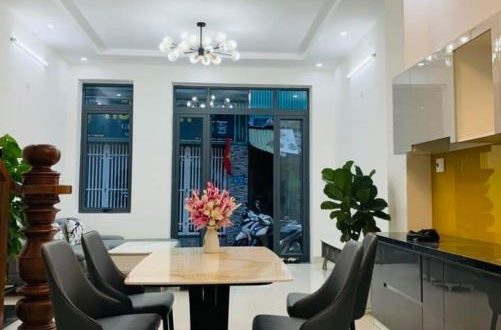 Bán nhà 3 tầng, hẻm ô tô Trương Định, Hộ khẩu P. Trần Phú