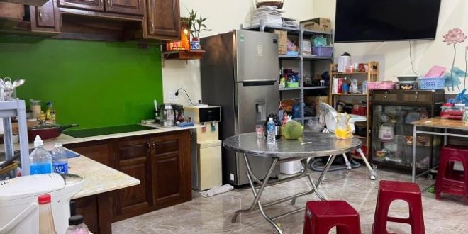 BÁN NHÀ ĐỂ LẠI TOÀN BỘ NỘI THẤT HẺM OTO PHƯỜNG QUẢNG PHÚ TTTP QUẢNG NGÃI