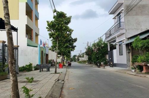 Bán lô đất mặt tiền trục chính, ngay uỷ ban Tịnh Long giá chỉ 1,x tỷ