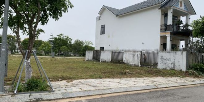 Đất biệt thự 300m2, ngang 15m dài 20m đường Võ Nguyên Giáp giá rẻ nhất thị trường 2.7 tỷ