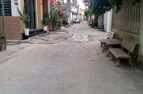 Bán nhà 2 tầng TTTP, Dt. 5x16m Hướng Đông, Hẻm Ô tô tải thông