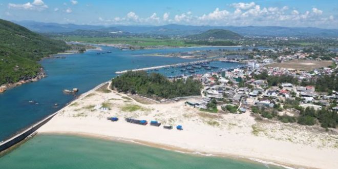 Bán đất biển ngay cảng cá Mỹ Á Đức Phổ giá rẻ, cách bãi tắm Mỹ Á 2 phút đi bộ