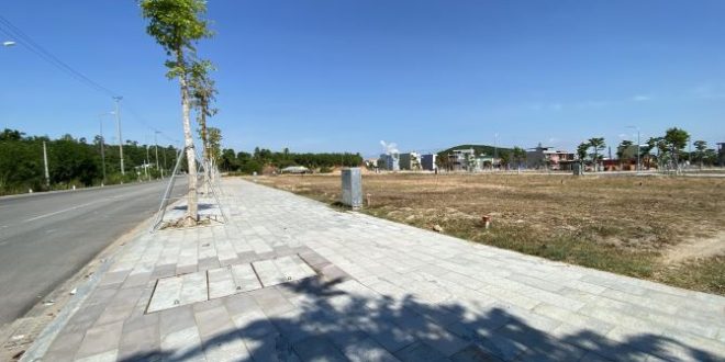 BÁN 2 LÔ LIỀN KỀ MẶT TIỀN VÕ NGUYÊN GIÁP. THUỘC KHU 577