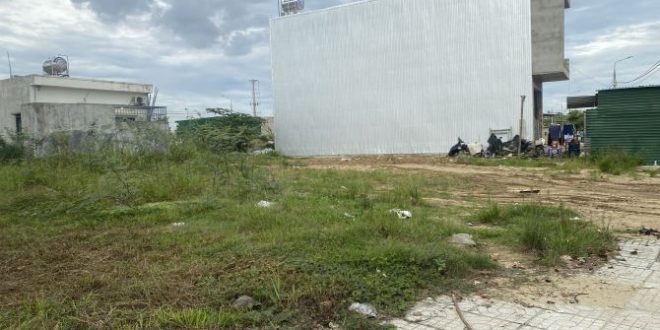 Cần bán lô đất mặt tiền 10x20 đẹp hướng nam