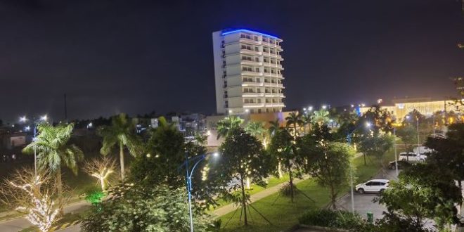 Nhà mới để lại nội thất KĐT Vsip Quảng Ngãi, 3 tầng giá 2 tỷ 4xx hoàn công đầy đủ.