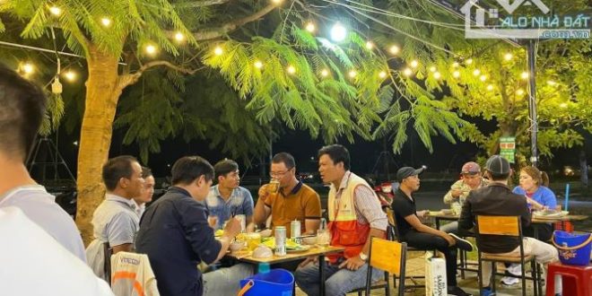 Bán đất nền kinh doanh khu sầm uất nhất gần khu công nghiệp VSIP Quảng Ngãi giá rẻ