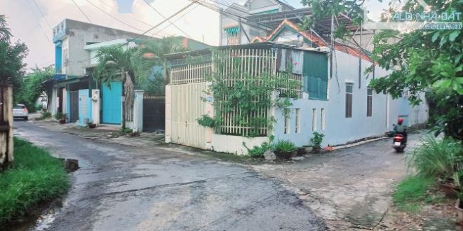 Bán nhà cấp 4 Kiên cố, hẻm 363 Nguyễn Trãi, Ô tô tránh nhau thông