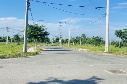 Mặt tiền view sông giá siêu rẻ mua dưỡng già