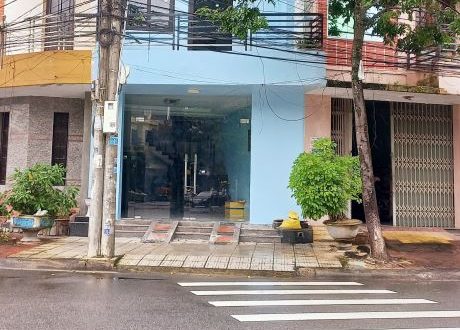Bán nhà 4 tầng 5x20m, Hướng đông, mặt tiền Trương Định