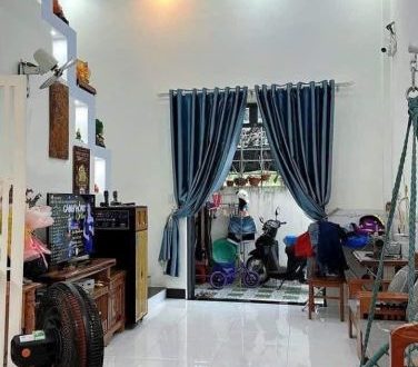 Bán nhà hẻm hùng vương , hộ khẩu phường trần hưng đạo, 99,7m2 giá rẻ