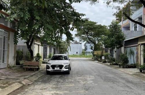 Cần bán lô đất mặt tiền Phạm Tuân, khu dân cư Phát Đạt, phường Chánh Lộ, Tp Quảng Ngãi.