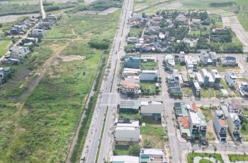 Bán đất khu dân cư Thạch Bích mặt tiền đường dẫn thích hợp kinh doanh làm ăn