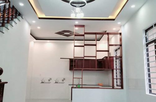 Cần bán nhà góc 2 tầng, Hẻm Ôtô Phường Chánh Lộ, Tp Quảng Ngãi