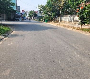 Bán lô đất 11x19,4m mặt tiền Mạc Đĩnh Chi, TTTP Quảng Ngãi