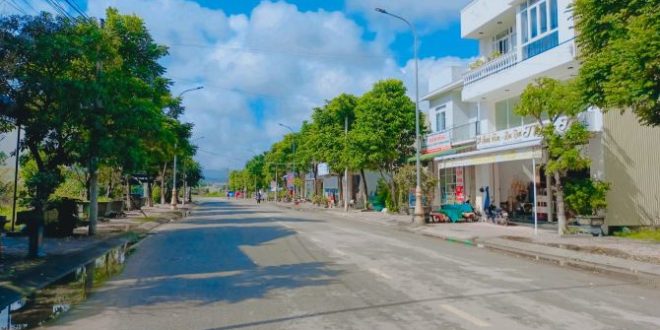 BÁN ĐẤT MẶT TIỀN QUANG TRUNG - TX ĐỨC PHỔ _ TIỆN ÍCH VÂY QUANH_ TIỀM NĂNG ĐẦU TƯ