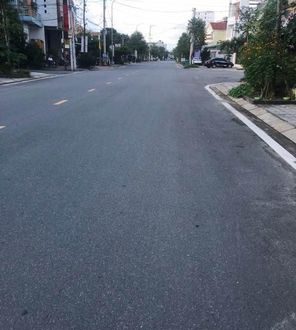 Bán Đất 130m2 MT Bùi Thị Xuân đoạn gần Lê Văn Sỹ tp. Quảng Ngãi