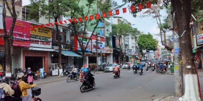 Bán nhà 6 tầng đẹp nhất mặt tiền Quang Trung