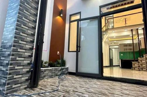 CHÍNH CHỦ BỊ SIẾT NỢ BÁN CĂN NHÀ LẦU , SỔ HỒNG RIÊNG , MỚI XÂY đường Ngô Sỹ Liên