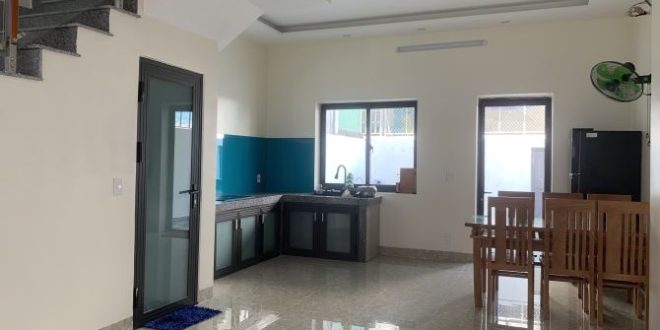 Cần cho thuê nhà liền kề  khu compound lớn bậc nhất quảng Ngãi, full nội thất.