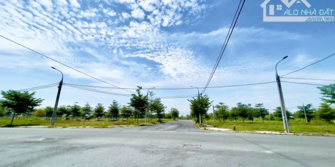 Đất chính chủ gửi lại 100m2, 650 triệu, ven sông xã Nghĩa Hà, huyện Tư Nghĩa,Sổ Hồng Riêng