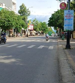 Nguyên chủ bán căn nhà 100m² hẻm xe tải Phan Đình Phùng chỉ 2 tỷ xxx