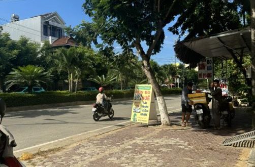 CHO THUÊ ĐẤT DÀI HẠN TẠI MẶT TIỀN ĐƯỜNG SỐ 33 LÊ QUÝ ĐÔN, TT LA HÀ, QUẢNG NGÃI 2TR/THÁNG