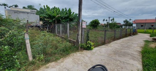 Bán nhanh lô đất tại La Hà Tư Nghĩa, giá chỉ hơn 300tr dân cư đông đúc giao thông thuận lợ