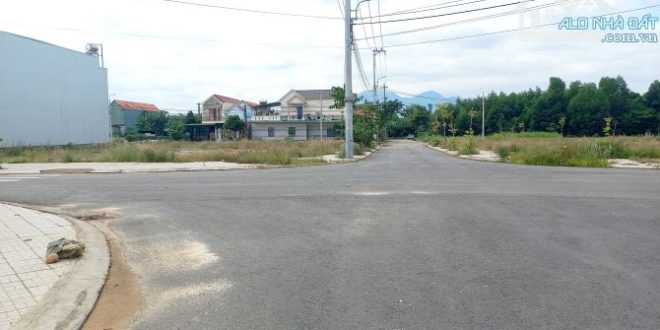 Bán lô Biệt thự góc mặt diện, Khu dân cư Nghĩa Kỳ  Dt. 12,87x24,25m  mặt tiền đường nhựa