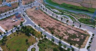 Hơn 300m2  hướng nam, view sông, bên cạnh siêu thị Go Quảng Ngãi