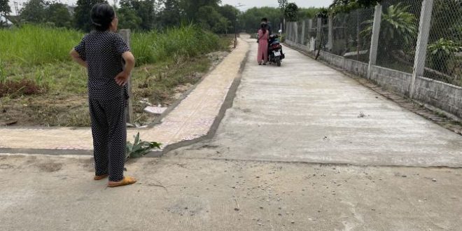 Cần tiền bán lô đất Quảng Ngãi  440tr, gần trung tâm, đường 5m dân cư đông đúc, bao thuế