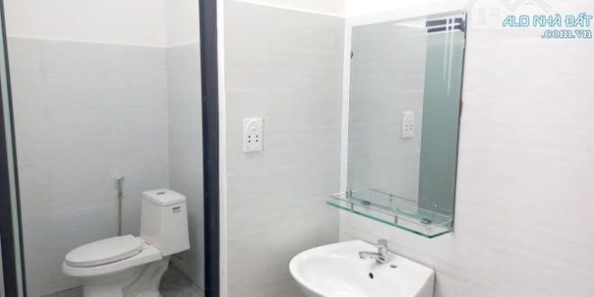 Bán nhà cấp 4 hẻm Ôtô Phan Đình Phùng, Hk Phường Chánh Lộ, TP Quảng Ngãi
