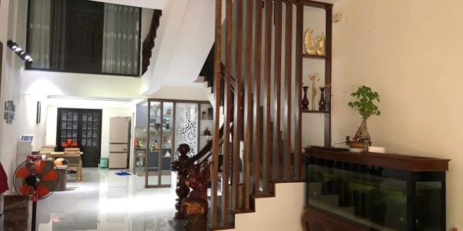 Nhà đẹp mặt tiền đường Thành Thái khu đê bao