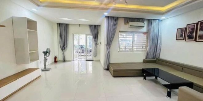 Bán nhà 3 tầng siêu đẹp, Dt. 6,5x14,5m Hướng Bắc, Tttp Quảng Ngãi